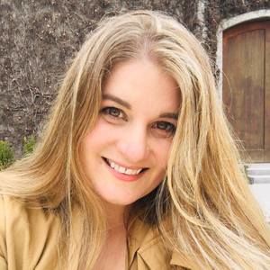 Meet your Posher, Jasmine